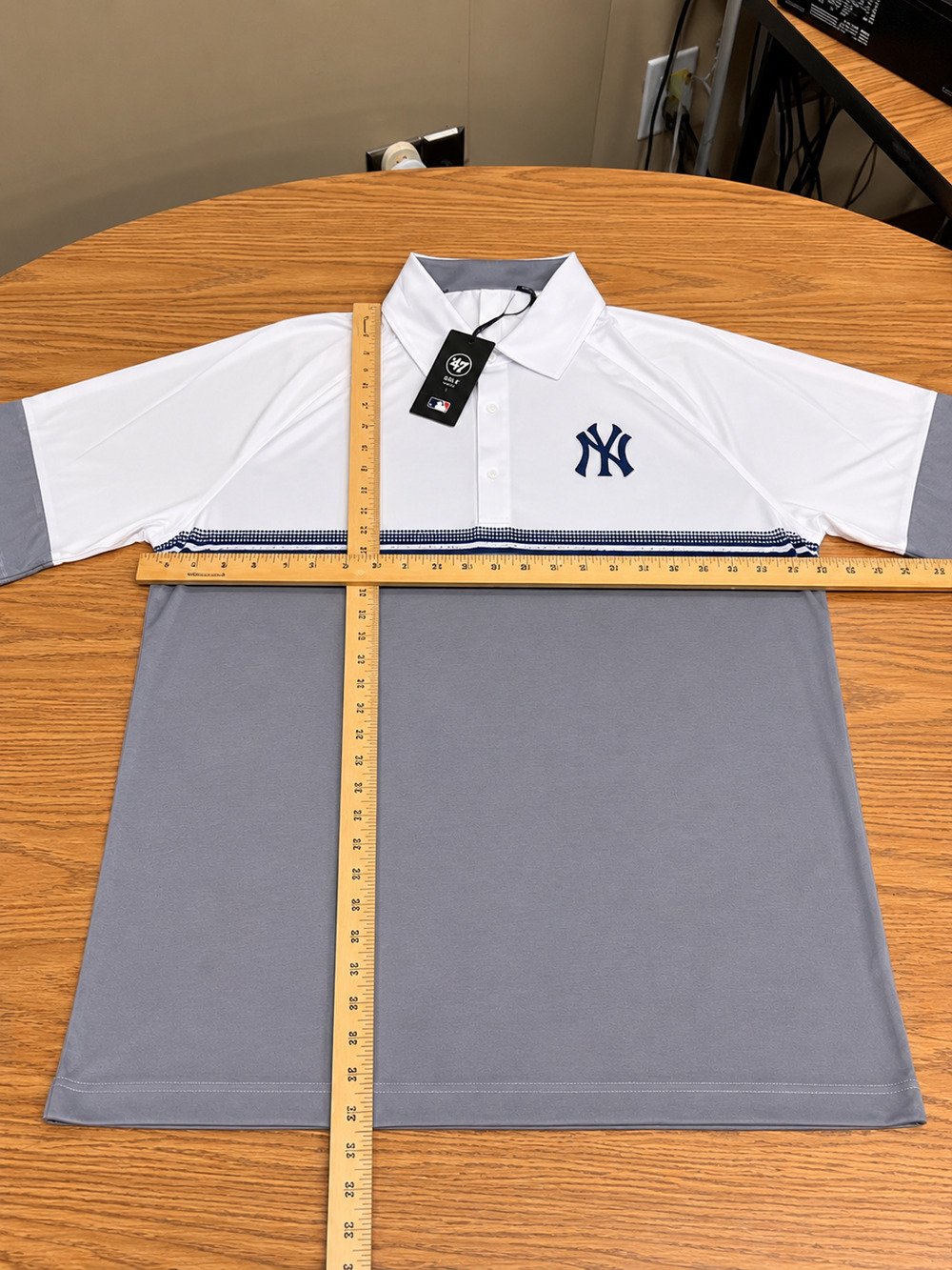 NWT Antigua New York Yankees Men’s 1/4 Zip Pullover White Gray MLB